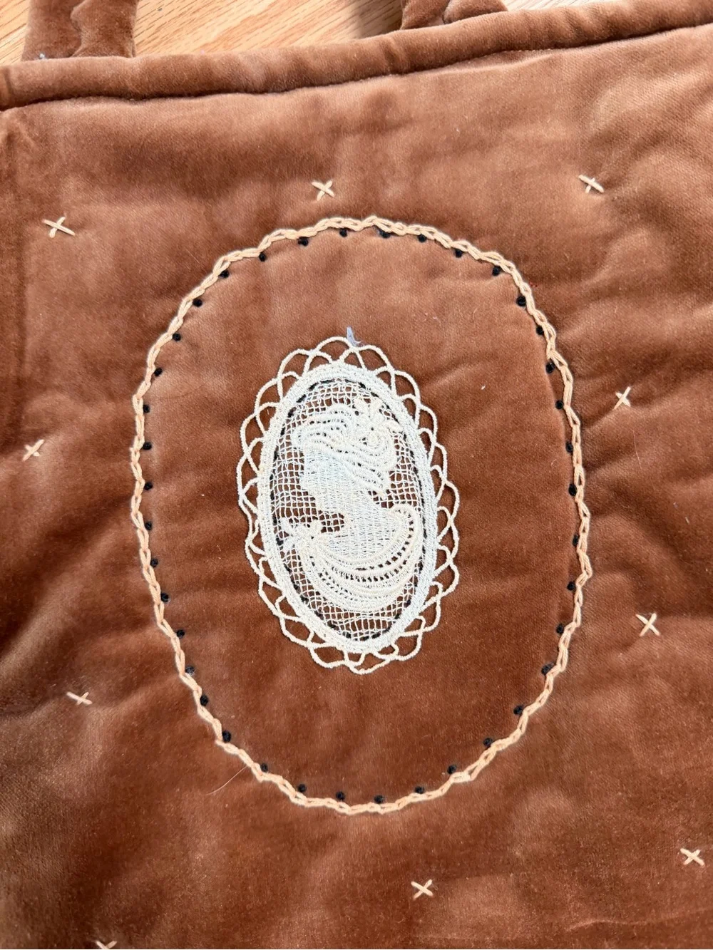 Quilted Velvet Cameo Tote Bag - Brown